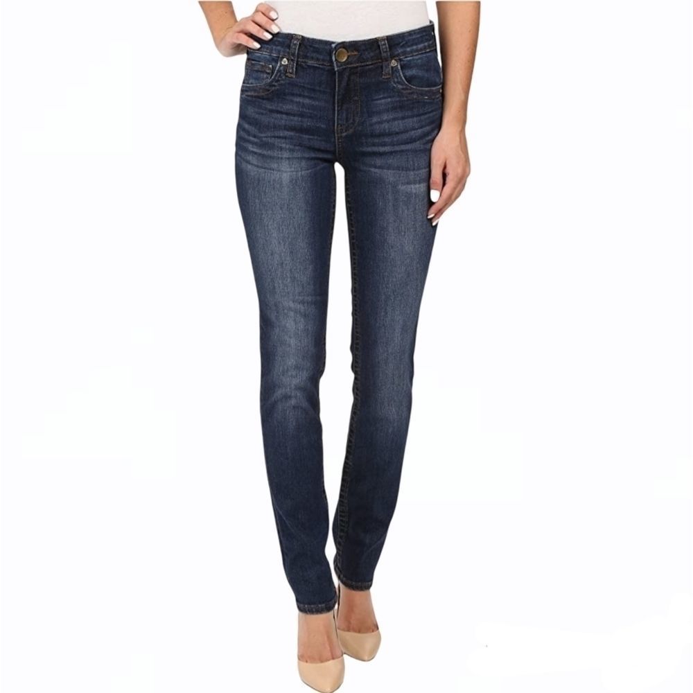 Kut From The Kloth NWT Size 4 Straight Leg "Indestructible" Wash